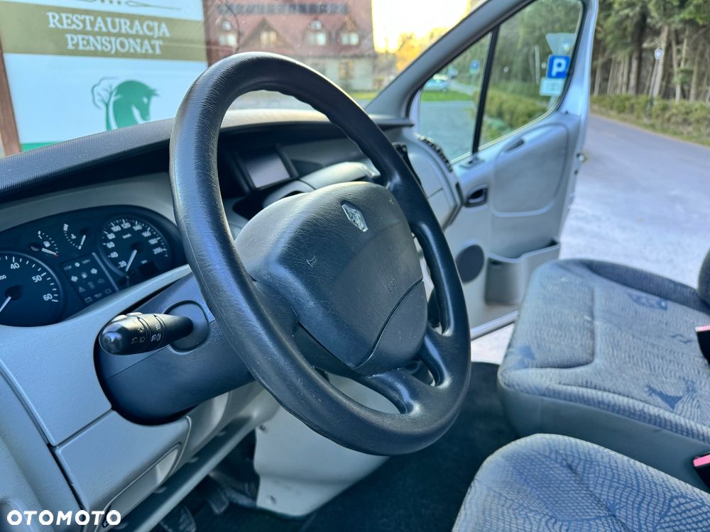 Renault Trafic - 19