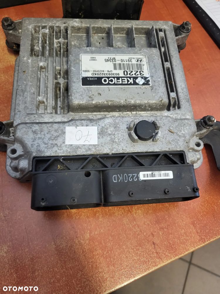 STEROWNIK SILNIKA HYUNDAI I20 39110-03345 - 2