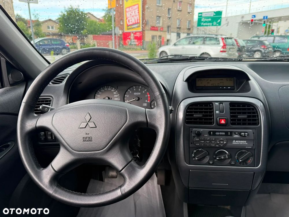 Mitsubishi Carisma 1.8 GDI Avance - 17