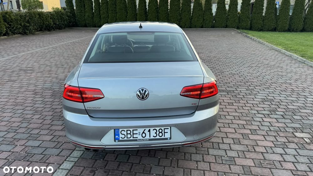 Volkswagen Passat 1.8 TSI BMT Highline - 12
