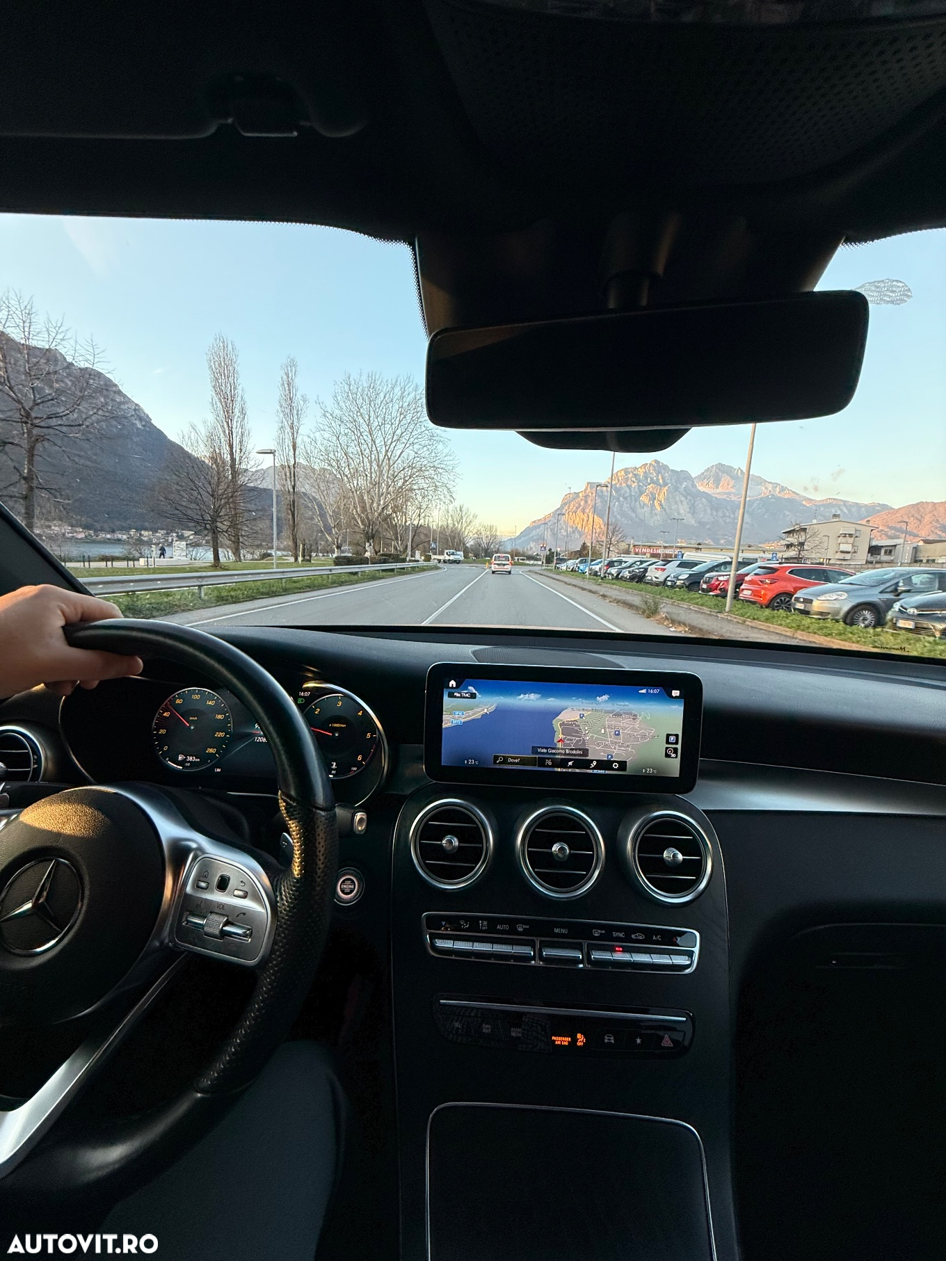 Mercedes-Benz GLC 220 d 4Matic 9G-TRONIC AMG Line Plus - 7