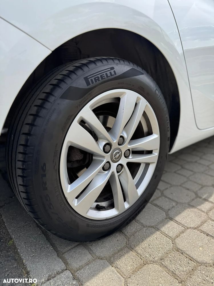 Opel Astra 1.6 D Start/Stop Innovation - 37