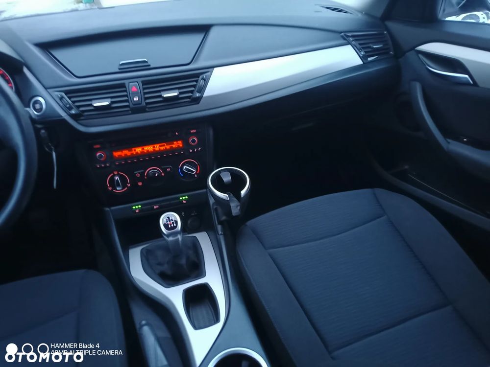 BMW X1 sDrive18i - 16