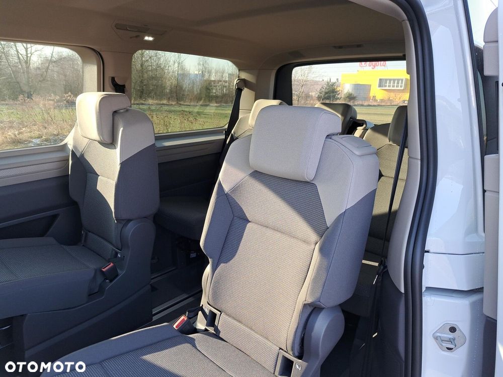 Volkswagen Multivan - 22