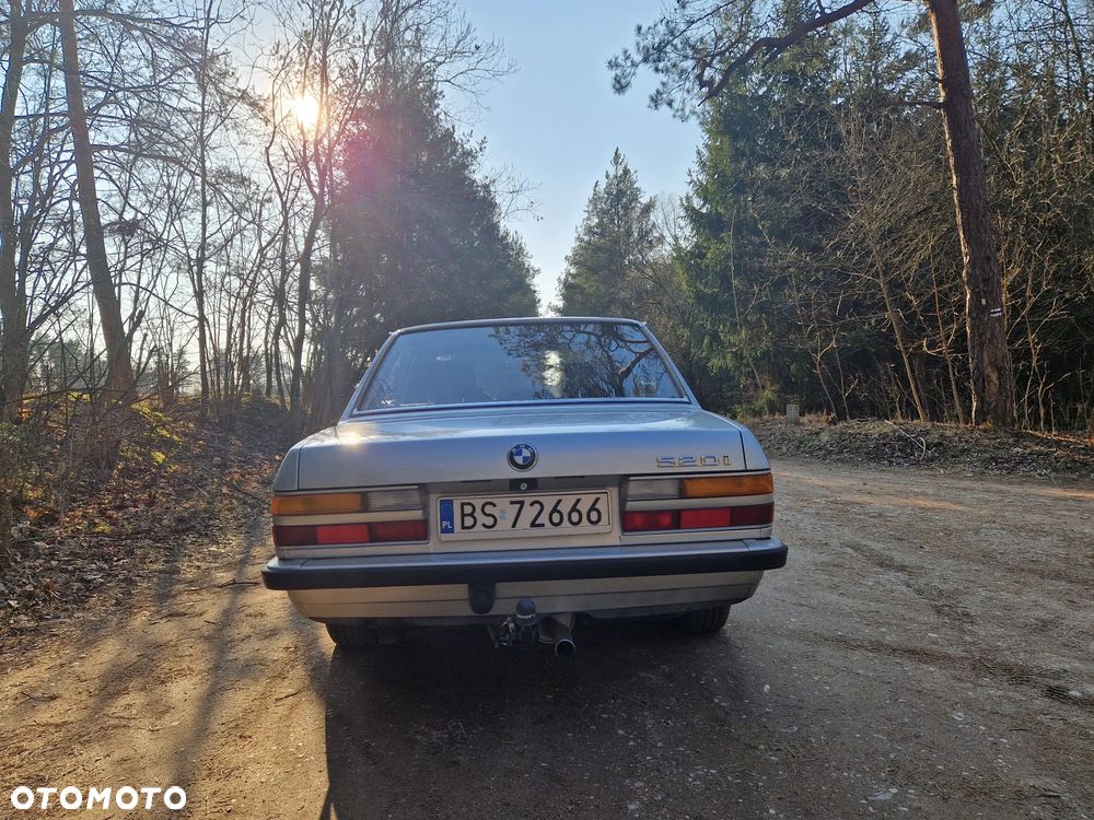 BMW Seria 5 - 38