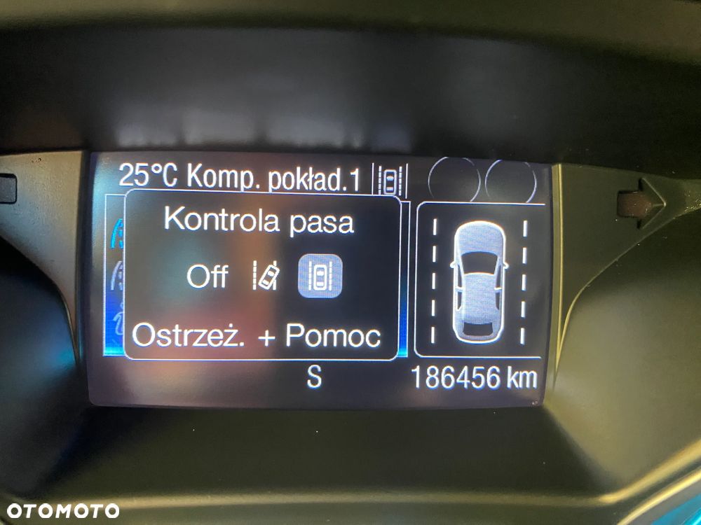 Ford Kuga 2.0 TDCi 2x4 Titanium - 31