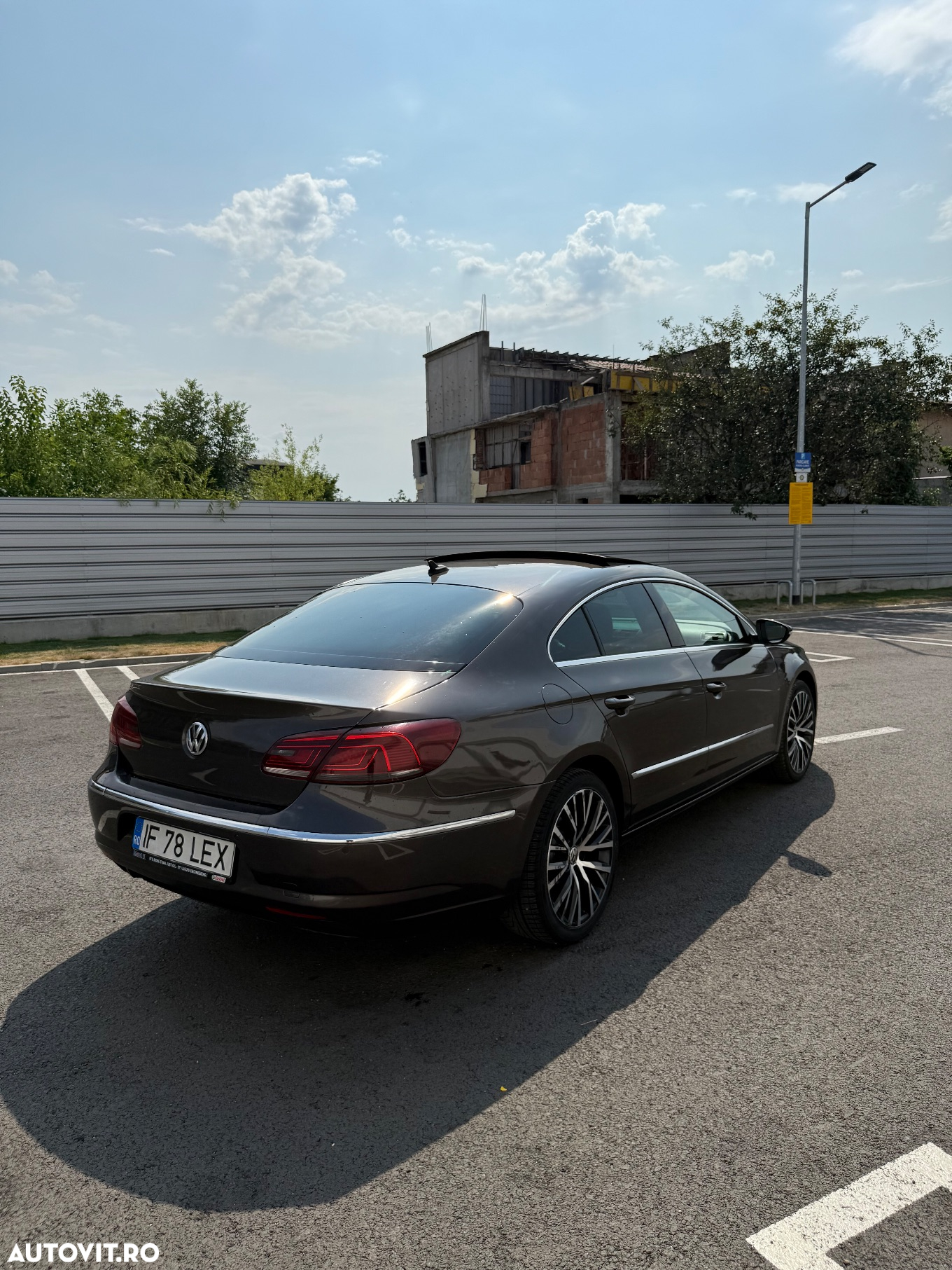 Volkswagen Passat 2.0 TDI BlueMotion Tehnology Comfortline DSG - 13