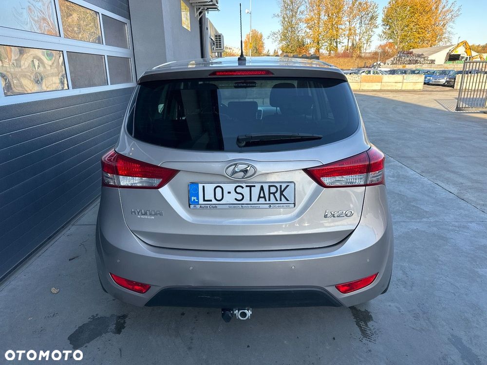 Hyundai Ix20 2016 photo 4