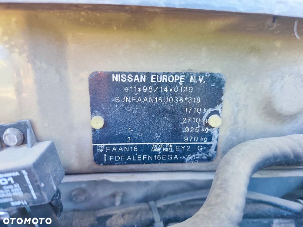 Nissan Almera - 18