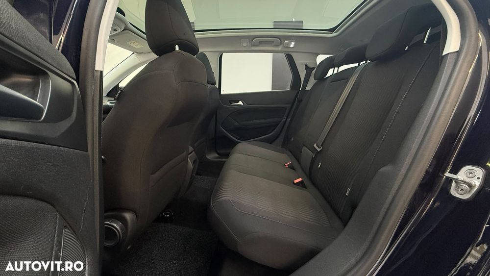 Peugeot 308 - 19