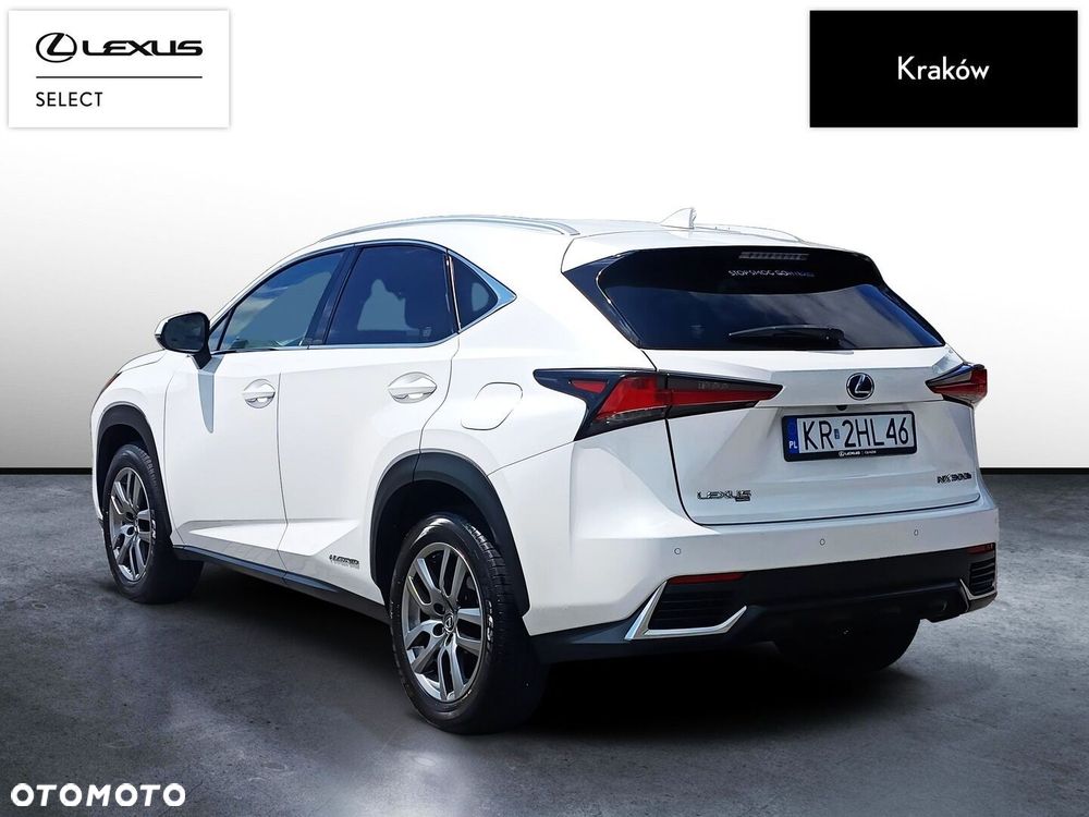 Lexus NX 300h Comfort AWD - 3