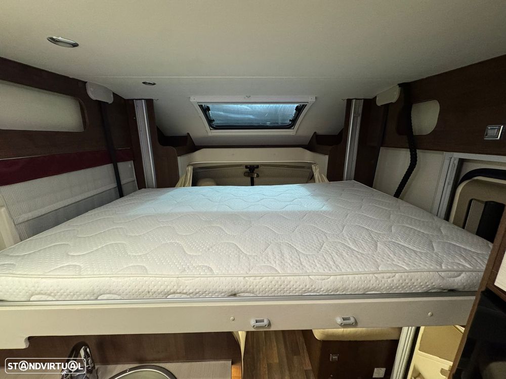 McLouis Yearling 74G SERIE LIMITÉE 5 LUGARES CAMA CENTRAL/BASCULANTE - 51