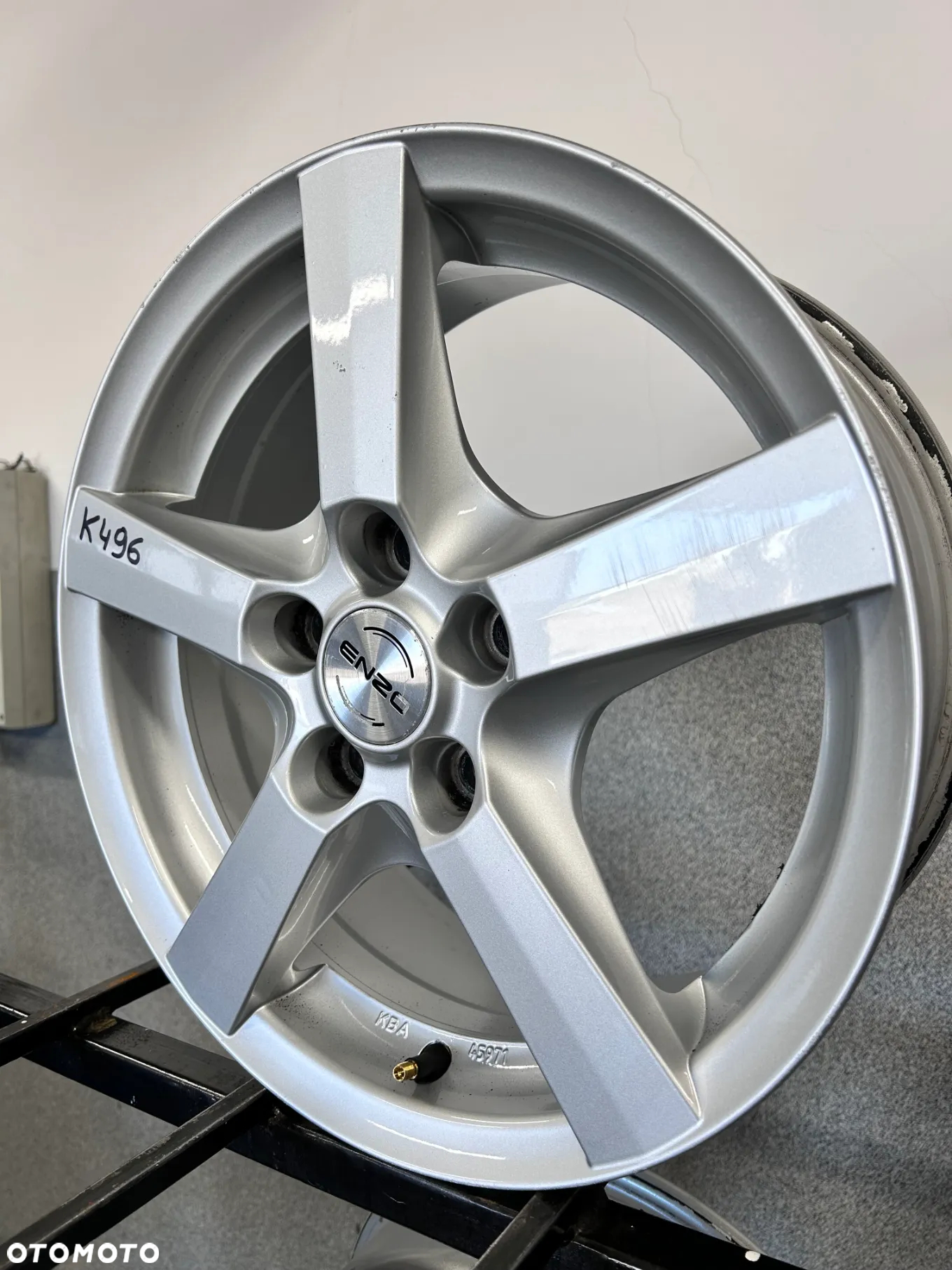 4 FELGI ALU. VW GOLF 5,6,TOURAN,CADDY,SEAT LEON 2, SKODA OCTAVIA 2 16''  6,5J  ET45 - 3