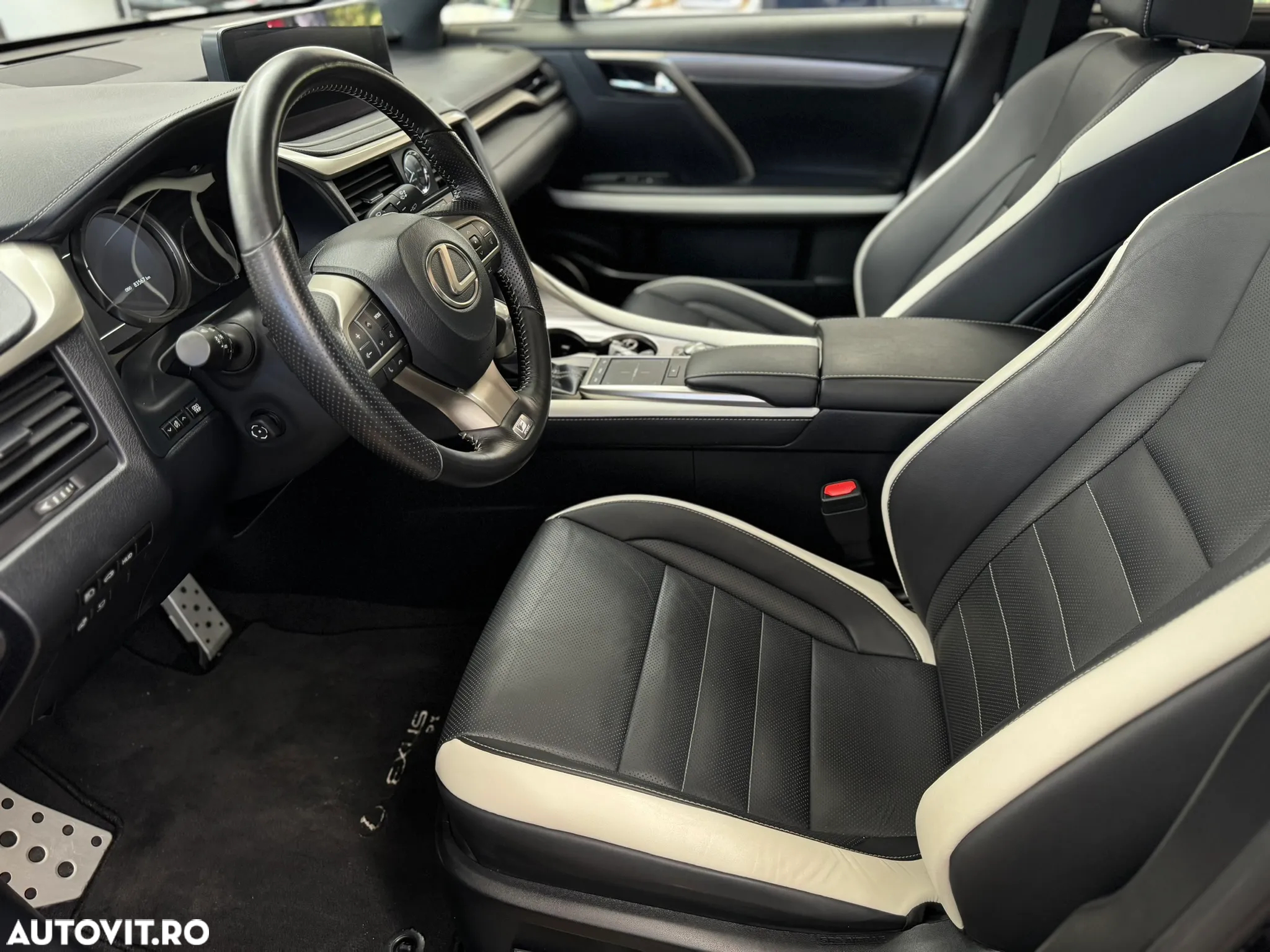 Lexus Seria RX 450h AWD F Sport Plus - 36