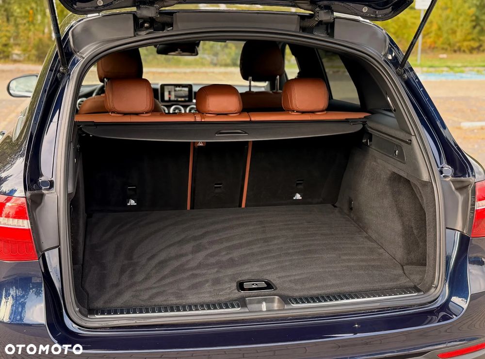 Mercedes-Benz GLC - 38