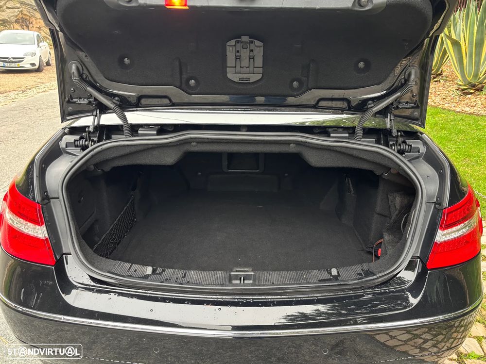 Mercedes-Benz E 220 CDi Avantgarde BlueEfficiency - 19