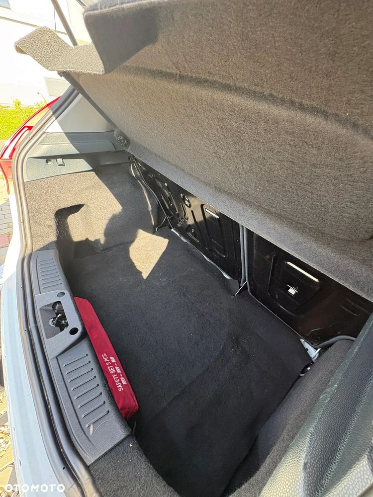 Ford Fiesta - 8