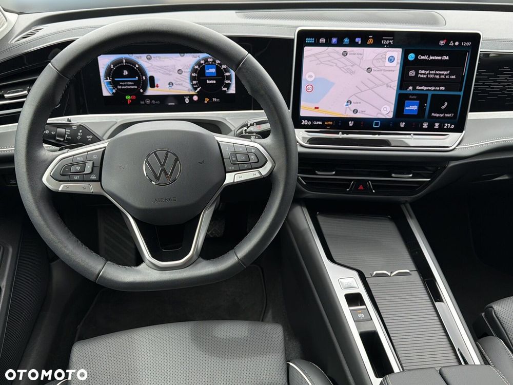 Volkswagen Passat - 16