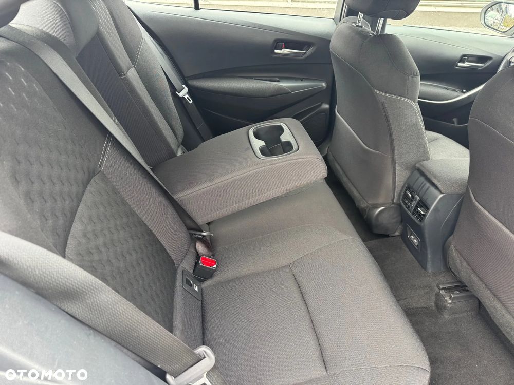 Toyota Corolla 1.8 Hybrid Comfort - 12