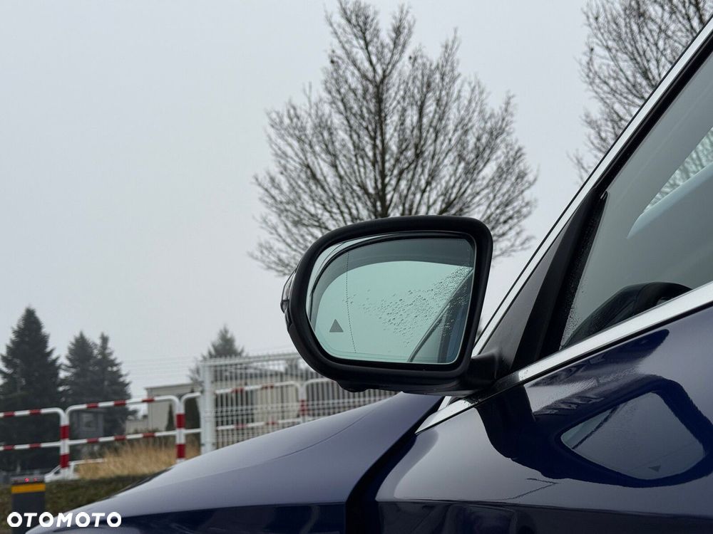 Mercedes-Benz Klasa C 200 4MATIC 9G-TRONIC - 12