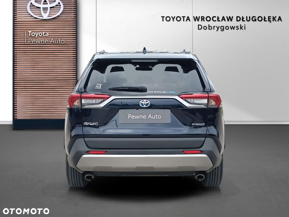 Toyota RAV4 - 6