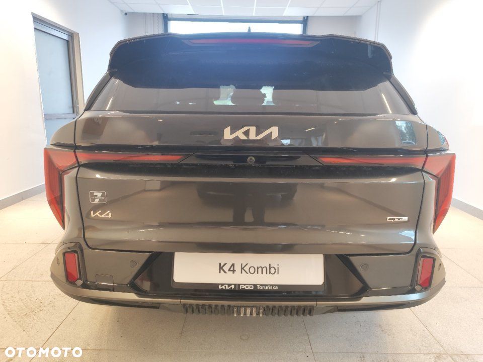 Kia K4 - 5