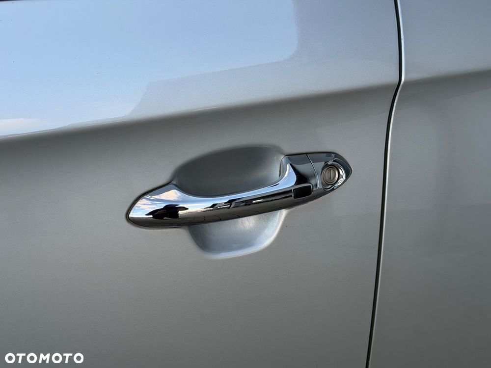 Kia Carens 1.7 CRDi XL 7os 7DCT - 35