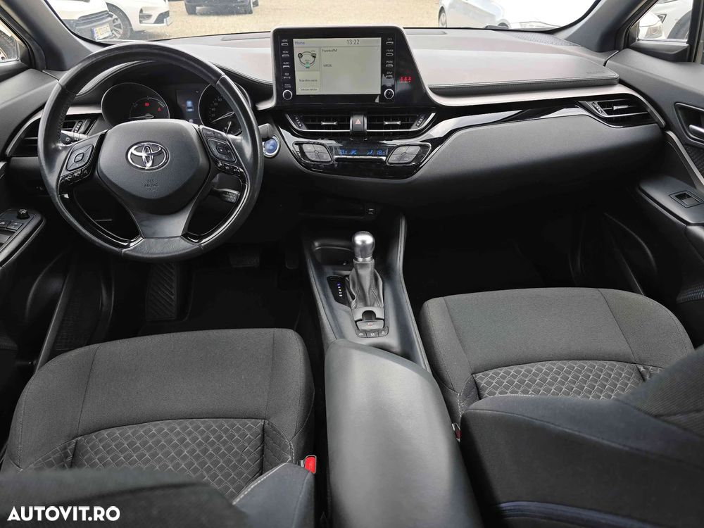 TOYOTA C-HR 2021 — imagine 10