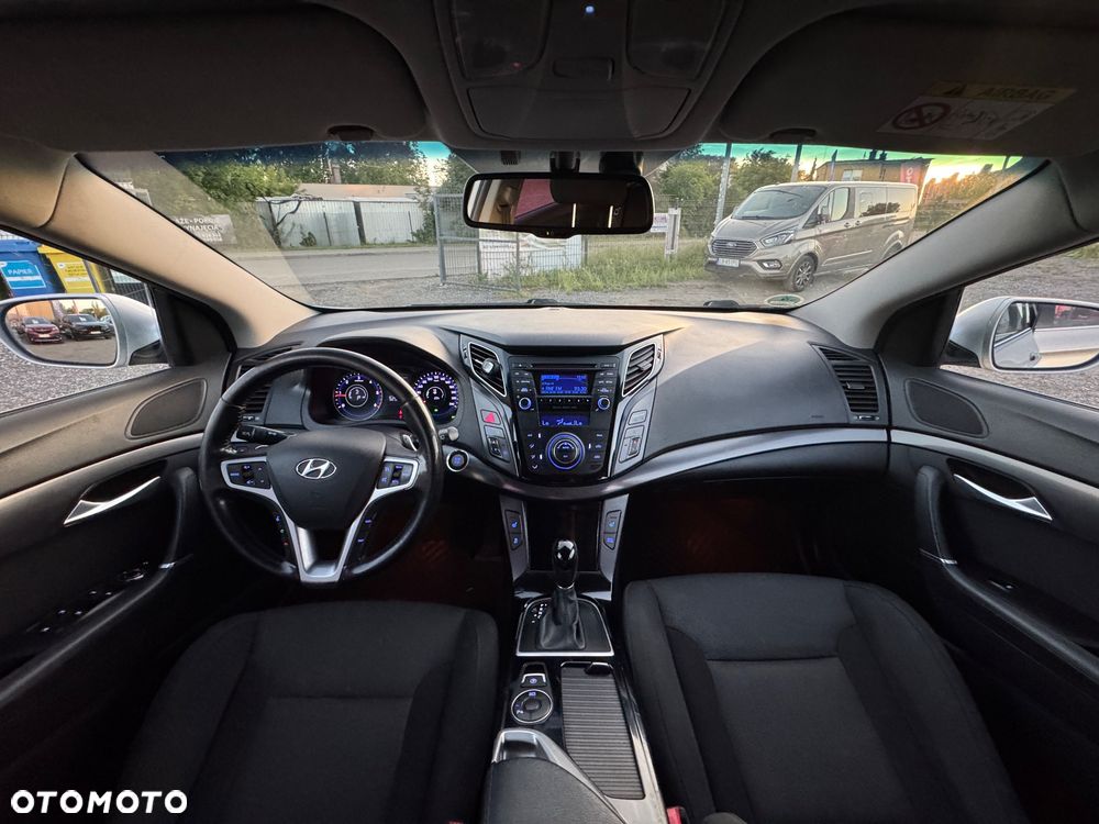 Hyundai i40 1.7 CRDi Comfort + - 29