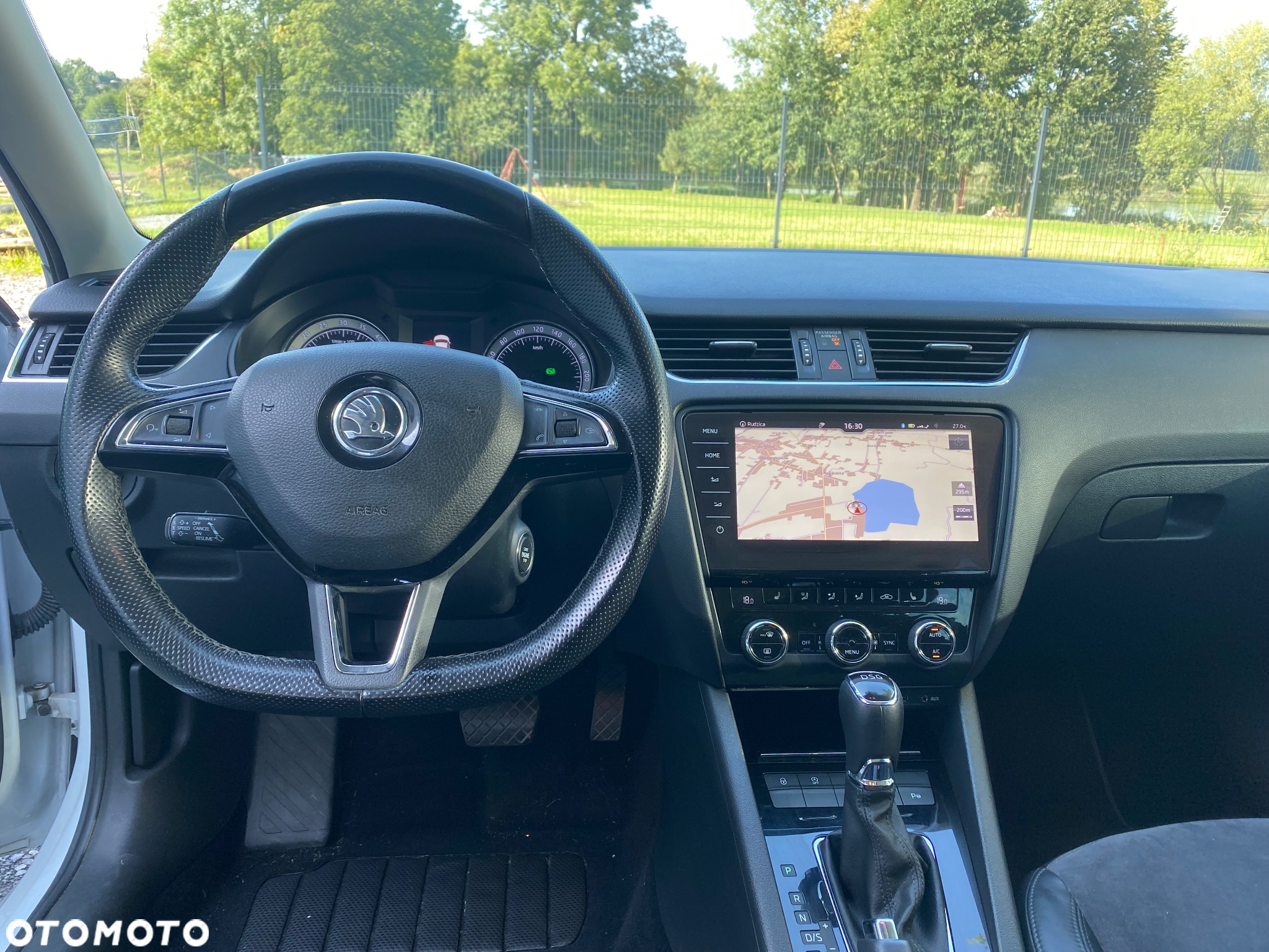 Skoda Octavia 1.6 TDI DSG Style - 18