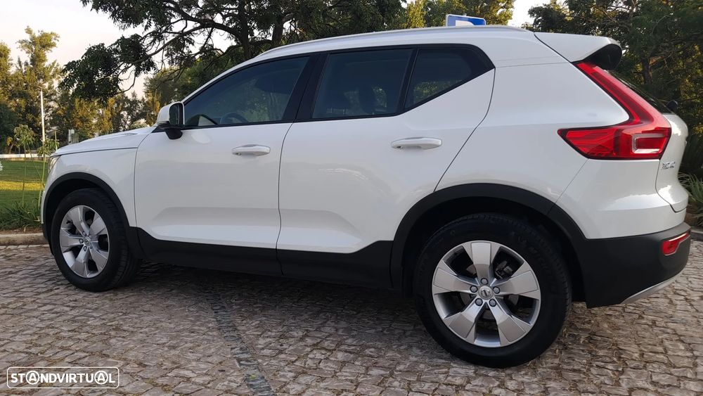 Volvo XC 40 2.0 D3 Momentum Plus - 6