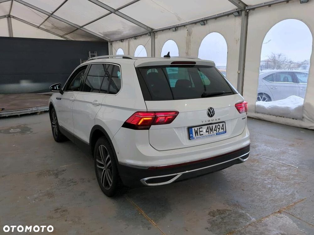 Volkswagen Tiguan 2.0 TDI SCR 4Mot Elegance DSG - 4