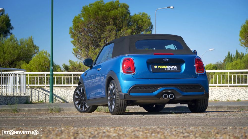 MINI Cabrio Cooper S Premium Classic Auto - 21