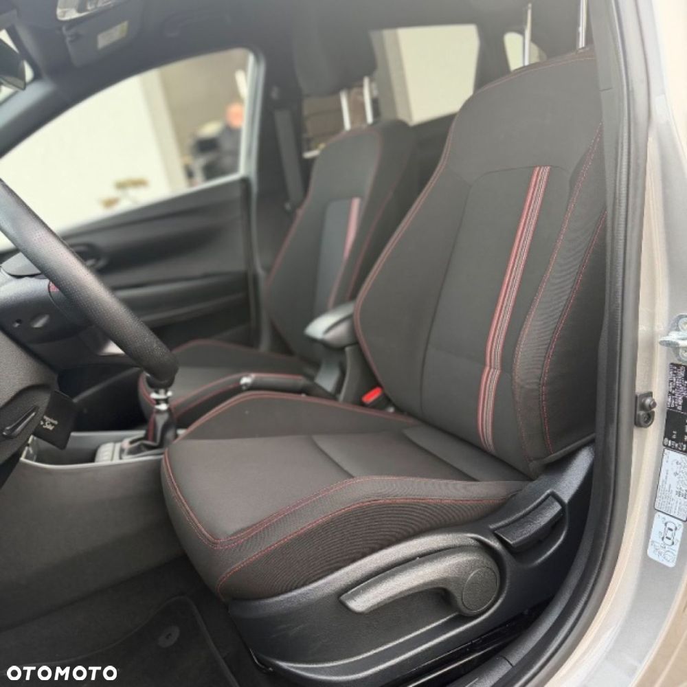 Hyundai i20 - 19