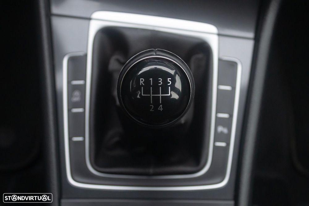 VW Golf Variant 1.6 TDi Confortline - 13