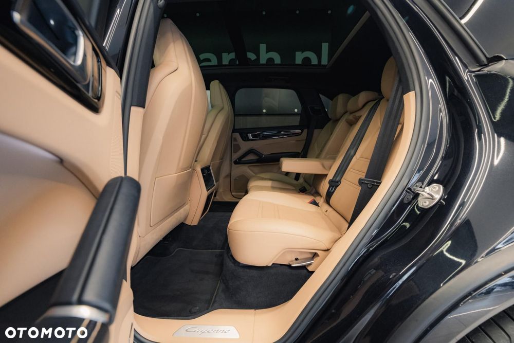 Porsche Cayenne S - 15