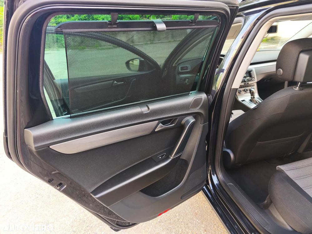 Volkswagen Passat - 20