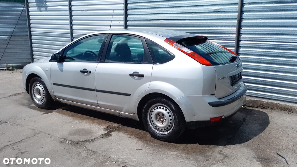 Tylko Części Ford Focus II MK2 1.6 16v HWDA 74kW 100KM 5d hb 04r–07r lakier O3 03 - 3