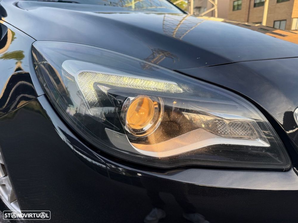 Opel Insignia Sports Tourer - 8