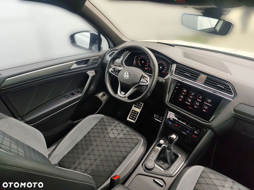 Volkswagen Tiguan Allspace - 16