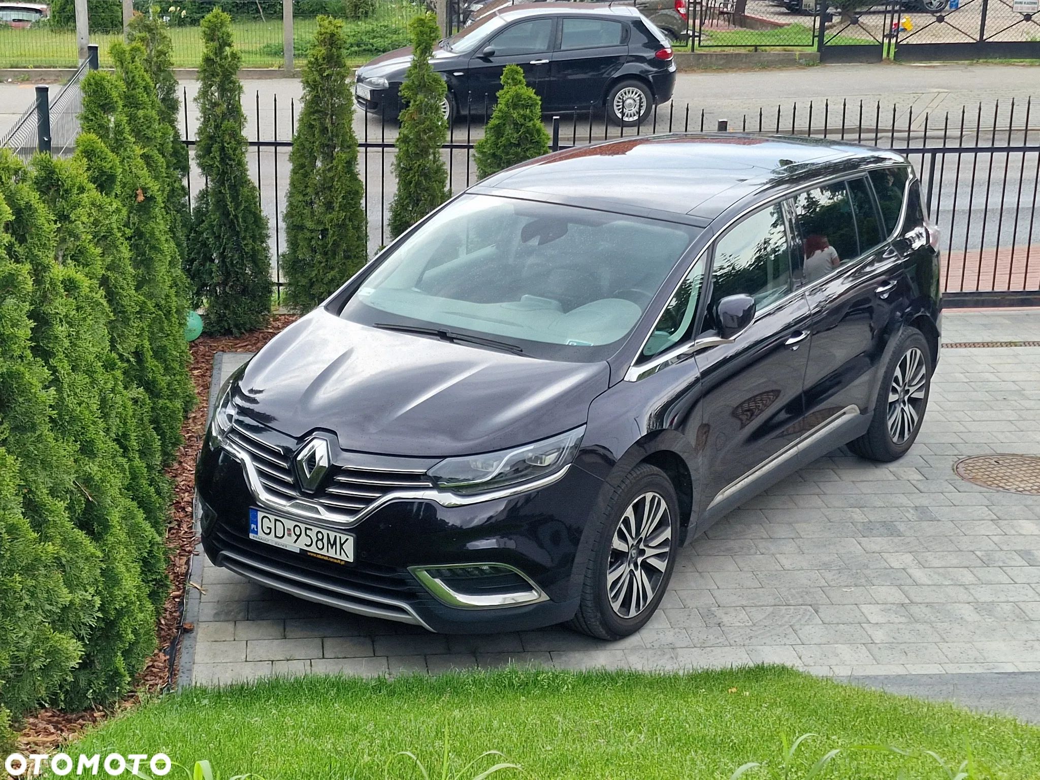 Renault Espace 1.6 dCi Energy Initiale Paris EDC - 1