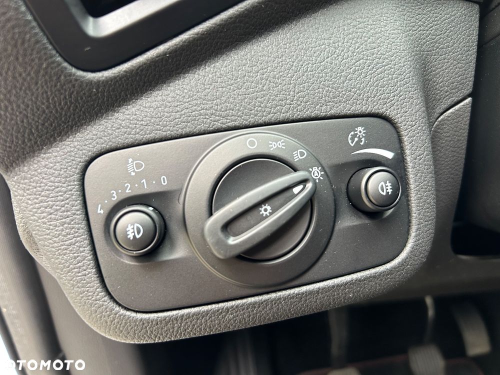 Ford Kuga 1.5 EcoBoost 2x4 Titanium - 31