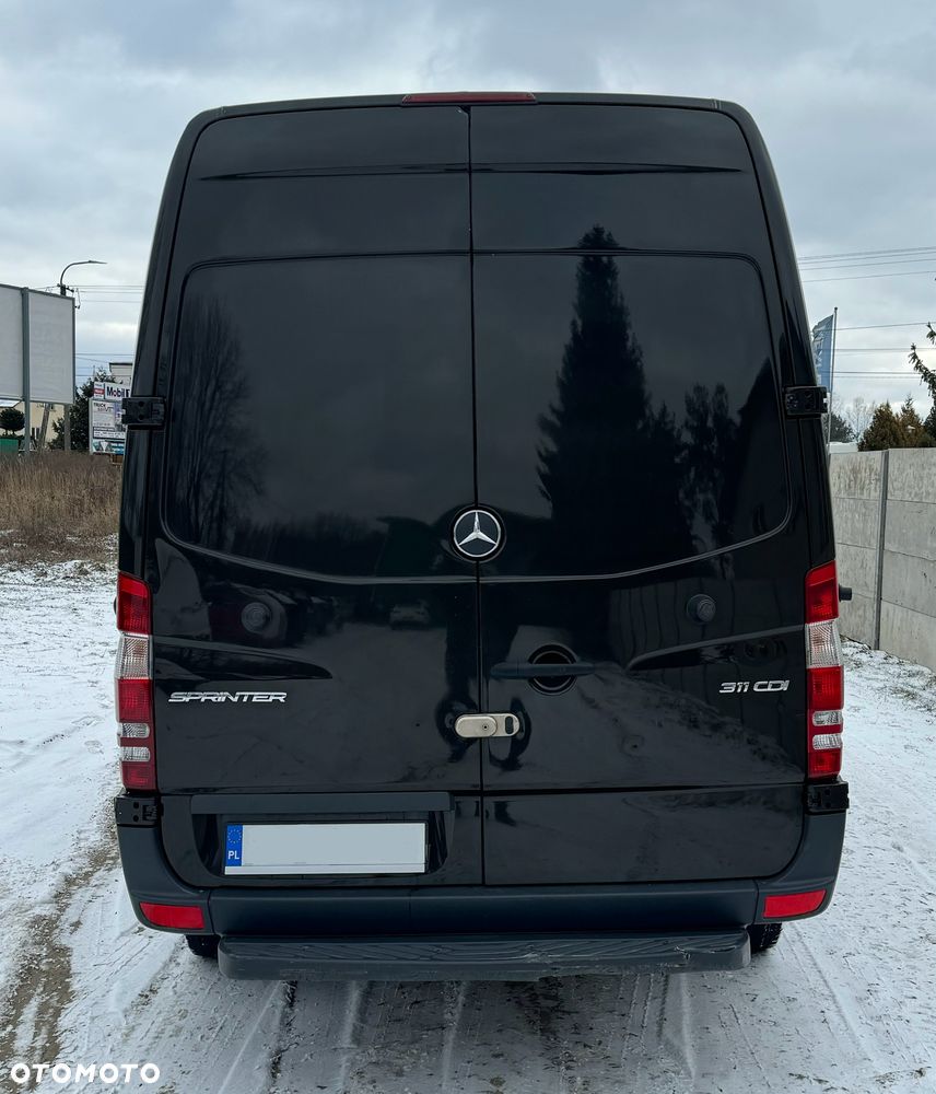 Mercedes-Benz Sprinter - 4