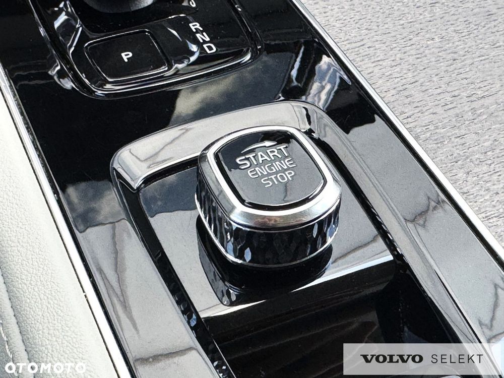 Volvo XC 90 - 26