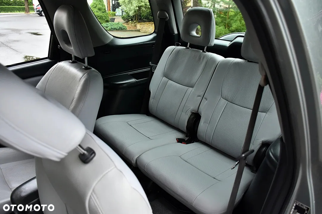 Toyota RAV4 4x4 Executive - 8