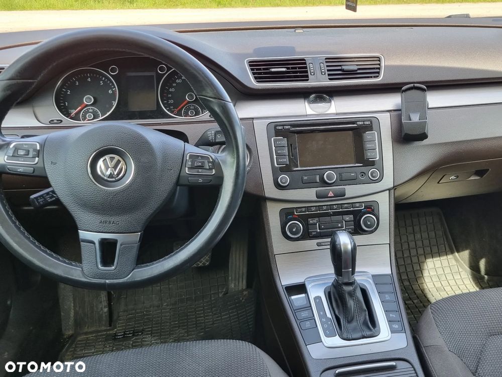 Volkswagen Passat 1.4 TSI DSG Comfortline BlueMotion Technology - 8