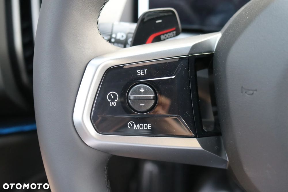 BMW X3 xDrive20 mHEV - 13