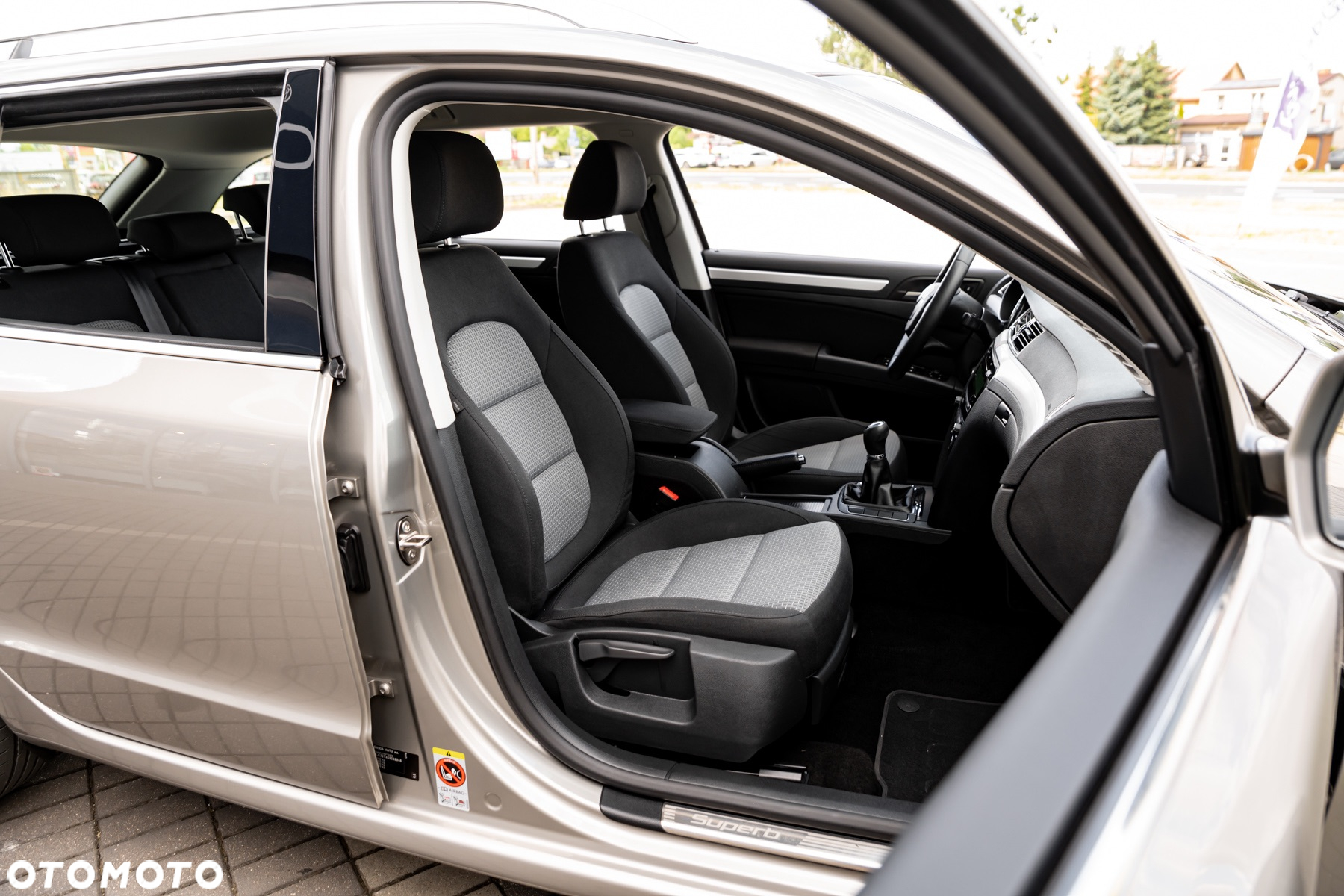 Skoda Superb 2.0 TDI Comfort - 28