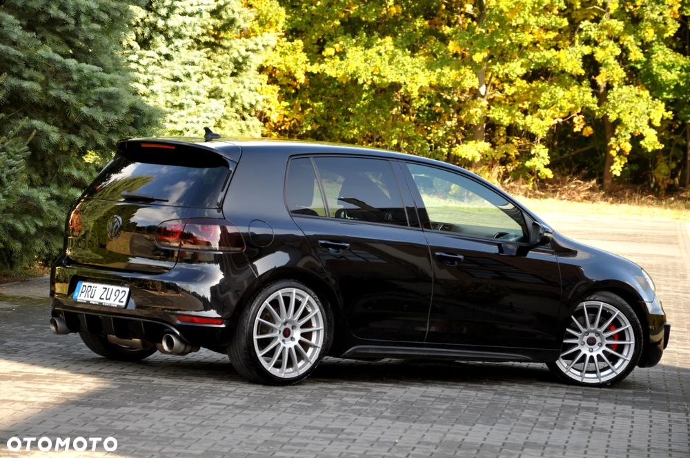 Volkswagen Golf 2.0 GTI DSG - 11