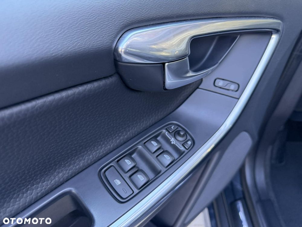 Volvo XC 60 D4 Edition Pro - 29